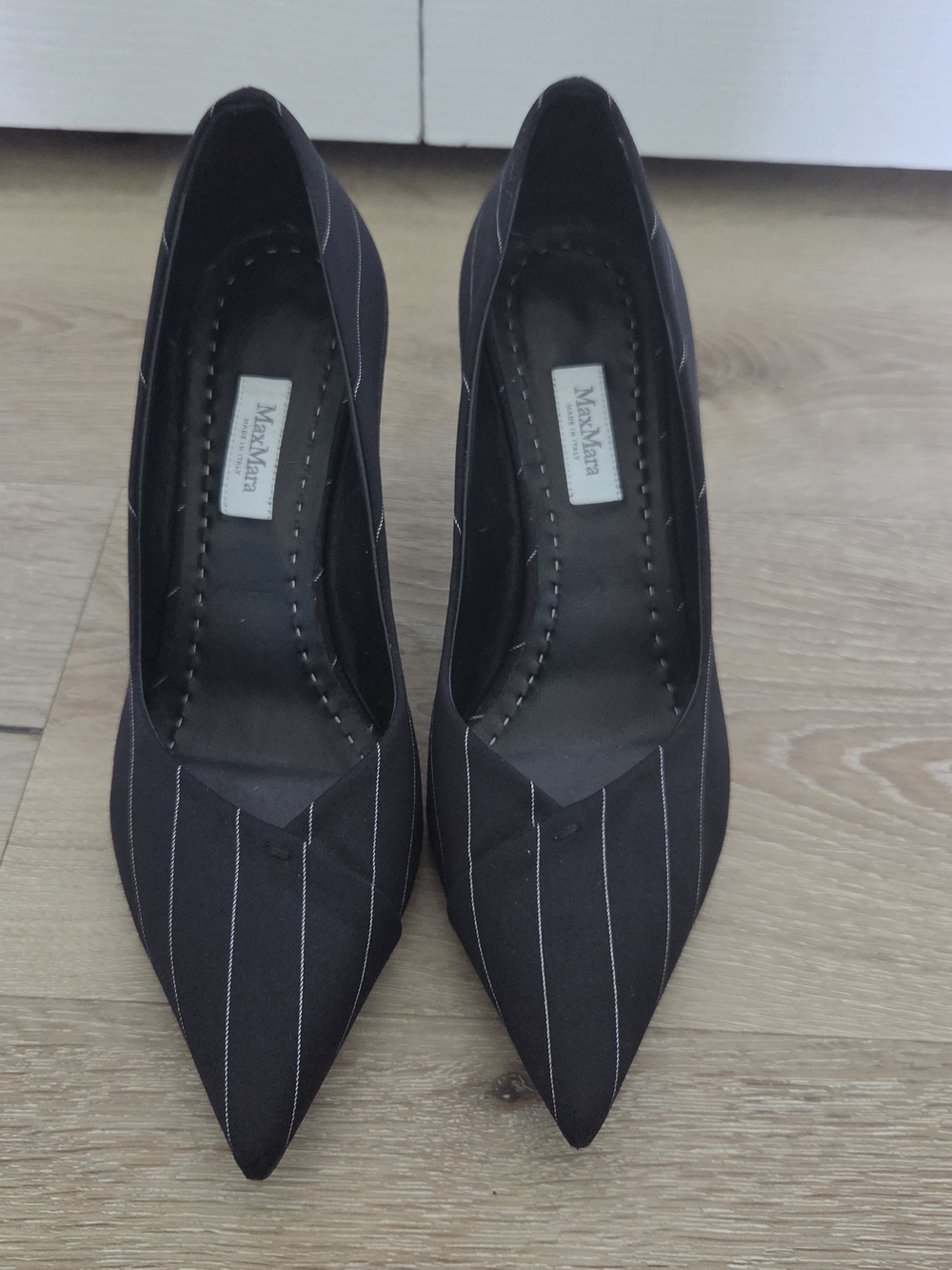 Max Mara Black Pointed Toe Stiletto Pumps Heels Size 37.5 Made in Italy